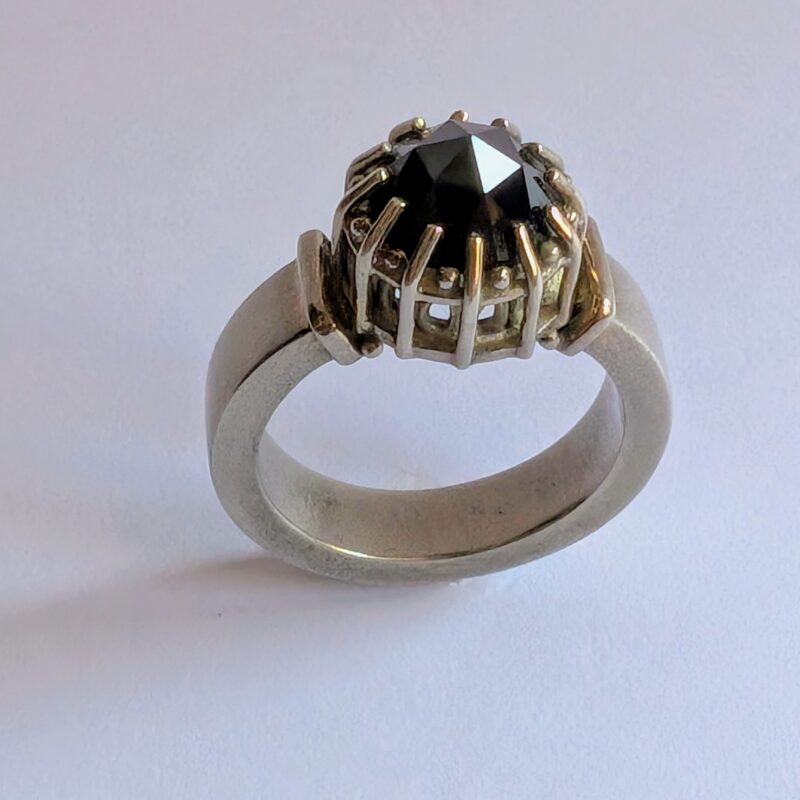 Shivling Angusthika Ring
